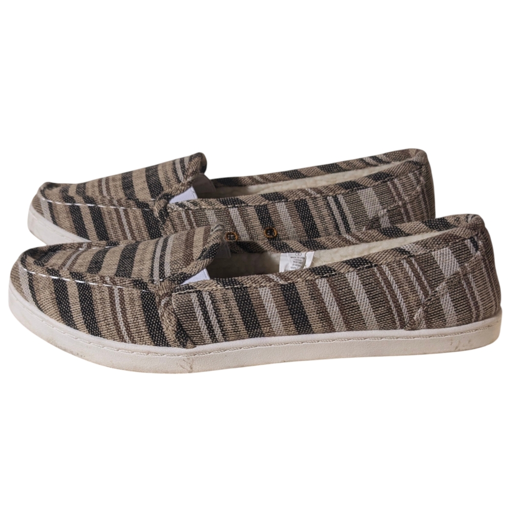 KINETIC ENERGY Women's 9 Slip-On Comfort Loafer Flat Slipper House Shoe Striped